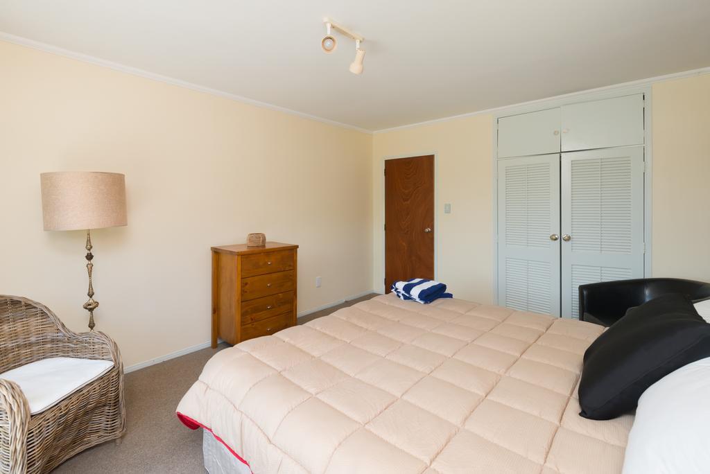 Waitangi Beach House Pokoj fotografie